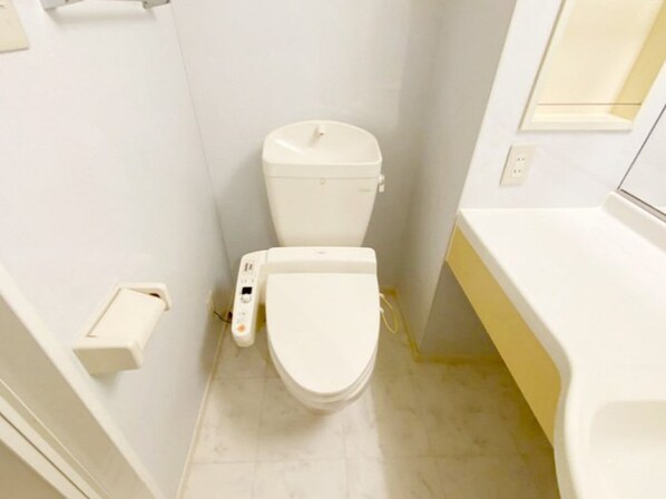 ローレルコート IIIの物件内観写真